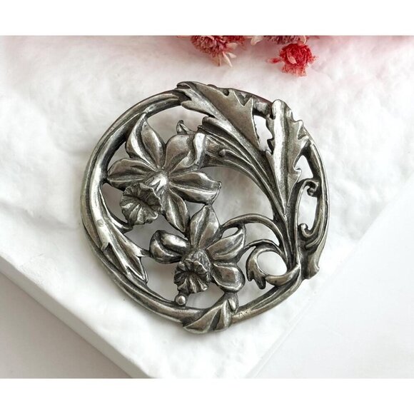 Jewelry - 1987 Canadian Made Floral Pewter Art Nouveau Inspired Vintage Brooch Pin